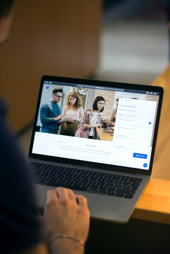 The Power of Positive Reviews and Ratings